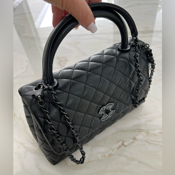 CHANEL 20A RARE BLACK ON BLACK MEDIUM FLAP BAG WITH HANDLE NWTS! - Picture 5 of 17